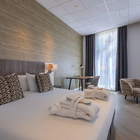 De Roode Leeuw Hotel 4*