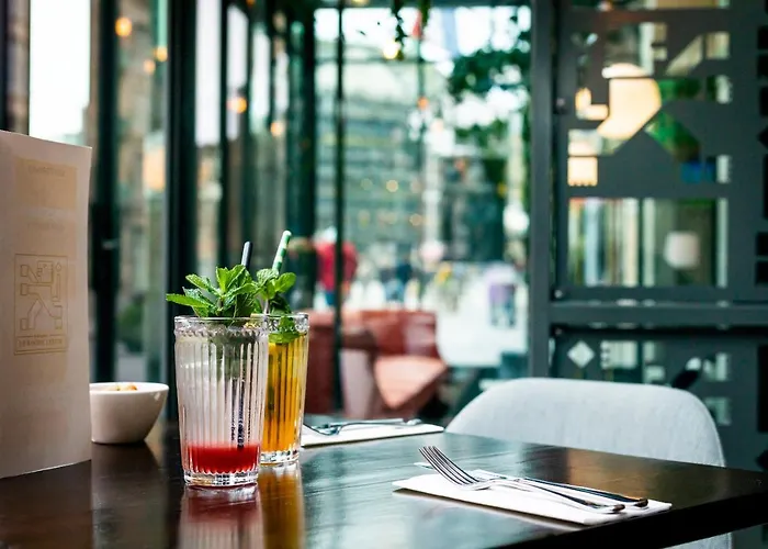 De Roode Leeuw Hotel 4*