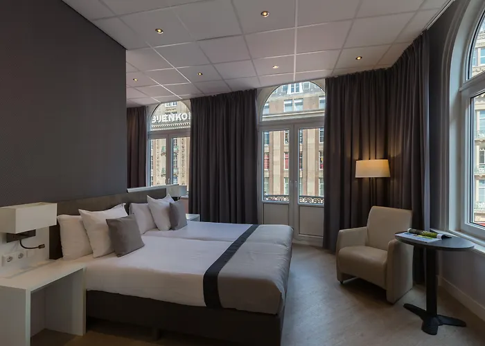 Hotel De Roode Leeuw