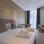 De Roode Leeuw Hotel 4*