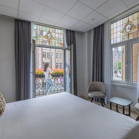 Hotel De Roode Leeuw
