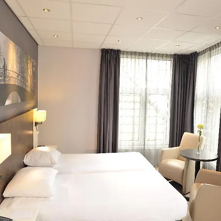 Hotel De Roode Leeuw