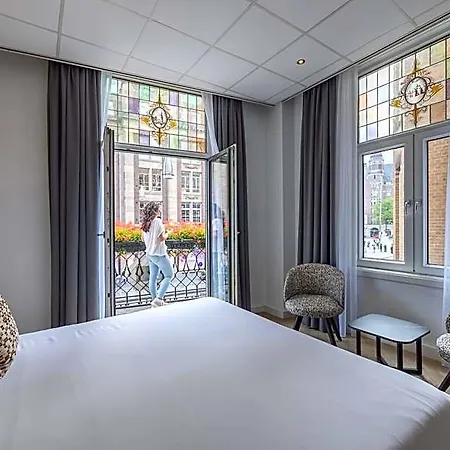 Hotel De Roode Leeuw
