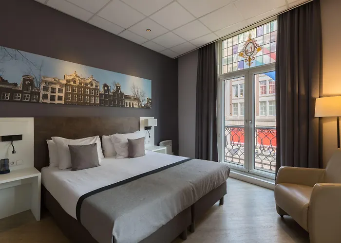 Hotel De Roode Leeuw 4*