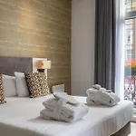 De Roode Leeuw Hotel 4*