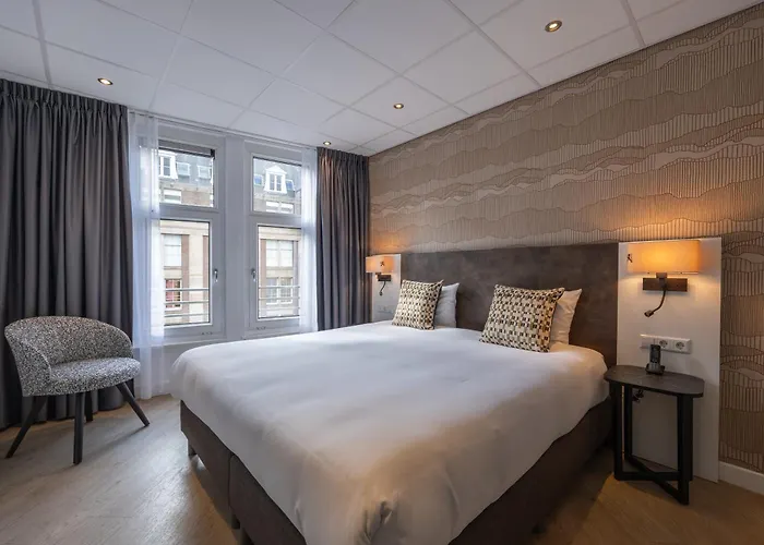 Hotel De Roode Leeuw