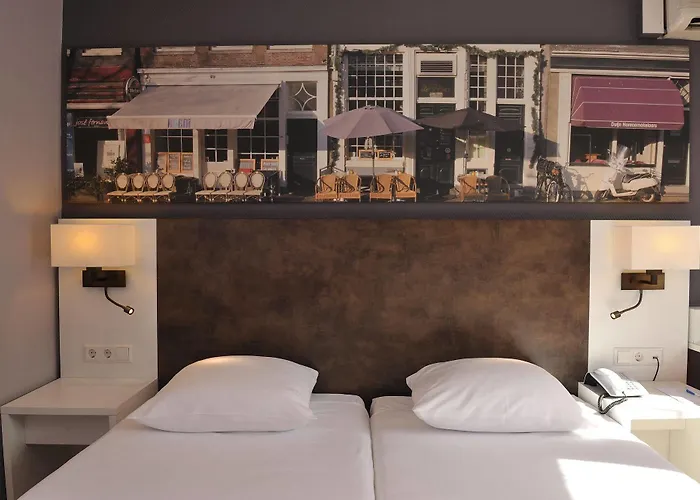 De Roode Leeuw Hotel 4*