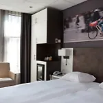 Hotel De Roode Leeuw